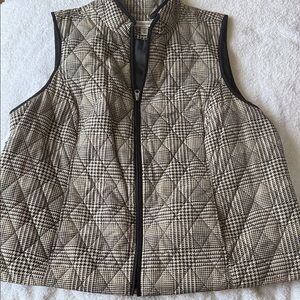 Croft & Barrow Black and White Plaid Quilted Vest
